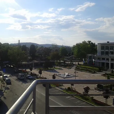Guest house Nikolovi 2*